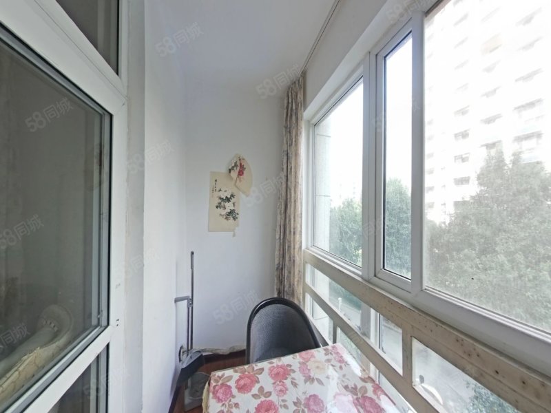 学府名苑 装修好 南北通透 小三居 小区新 出行方便