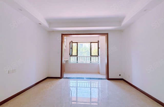 文轩片区 次新房 送车位 免大税 随时可以看房