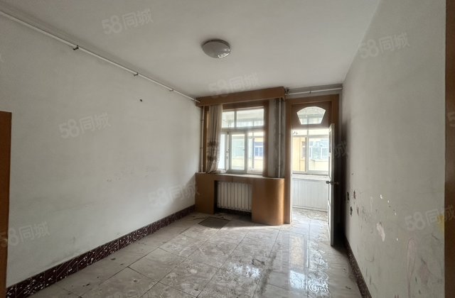 文轩本部 中间层 总价低 邻医院