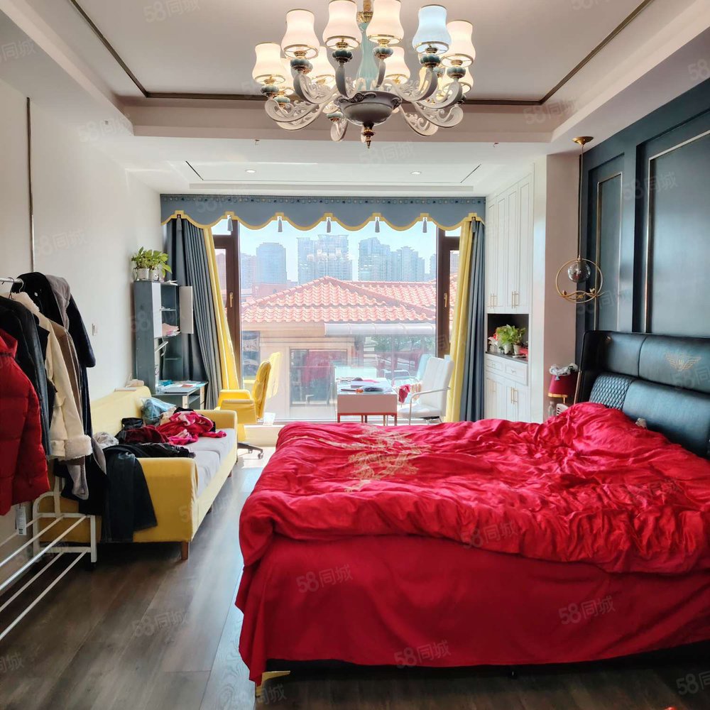 德和沁园(别墅)7室2厅4卫233㎡南北596万