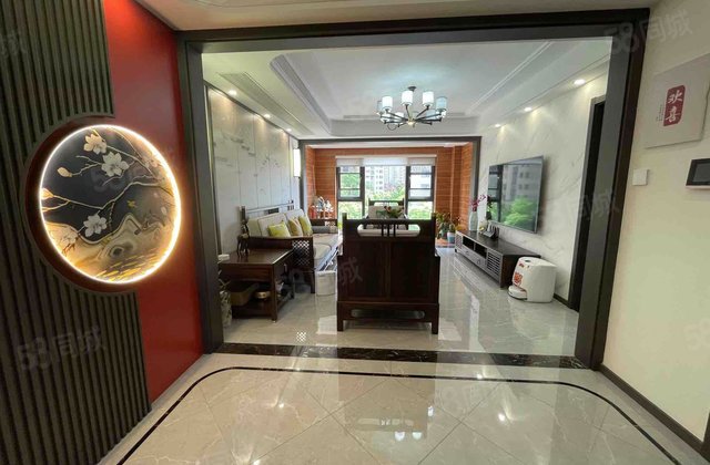 海曙金茂悦4室2厅129.33㎡240万二手房图片