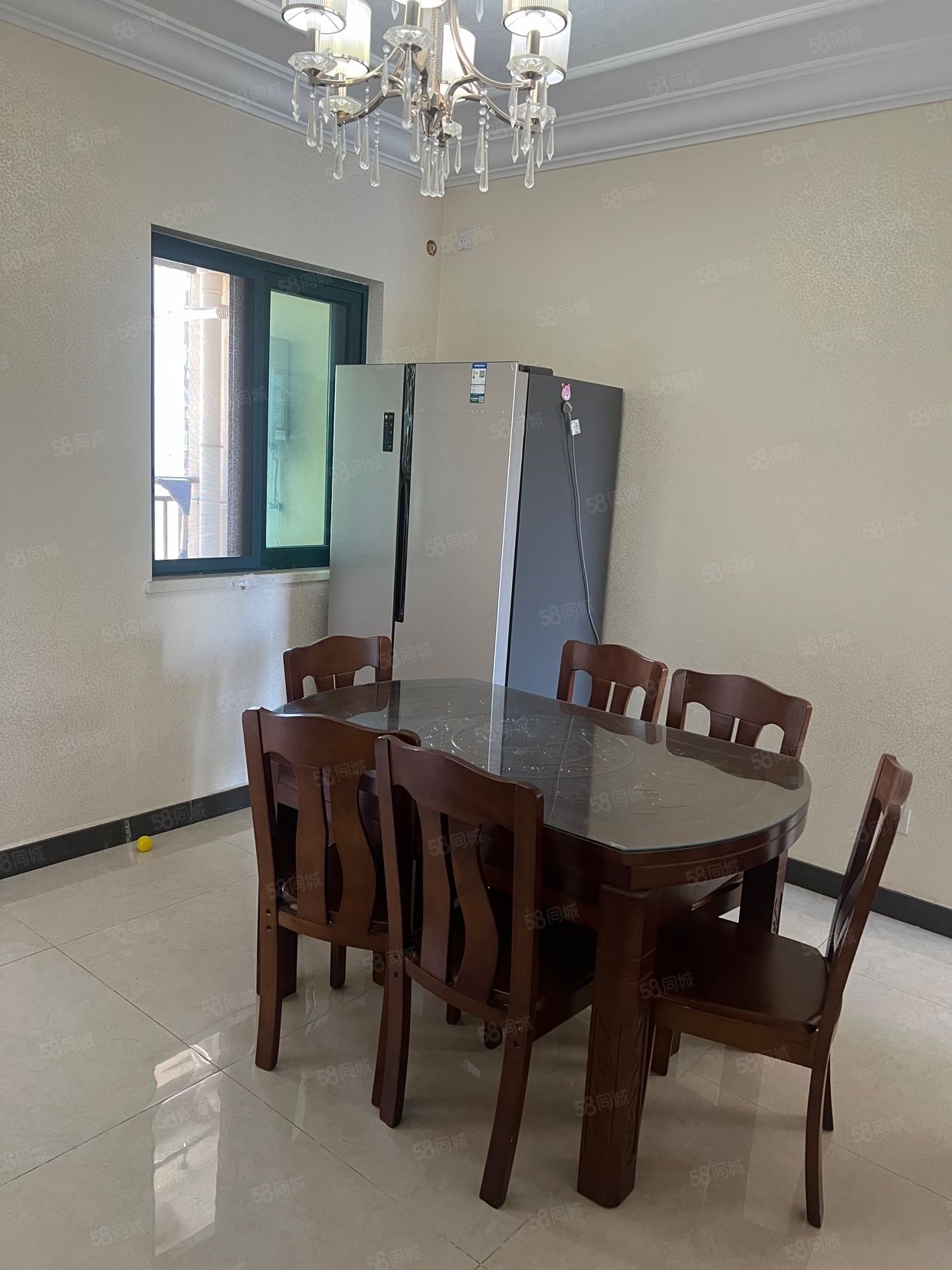 恒大城二期3室2厅2卫135㎡南北75万