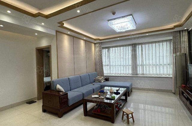 金柱月亮湾D区 四室 双卫 带车位储藏室 教育生活配套齐全