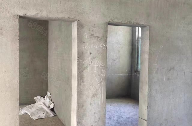 青山林苑2室2厅71.73㎡20.6万二手房图片