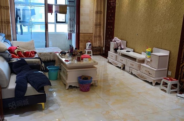 万泰锦绣天城3室2厅152㎡95万二手房图片