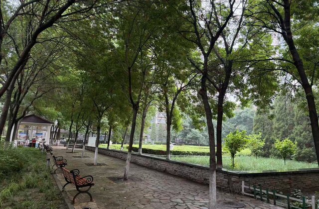 雍景四季2室1厅112㎡380万二手房图片