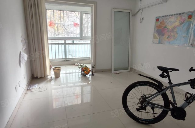 新东方龙湾一期 东门口 南北通透商品小三室 免大税 可按揭