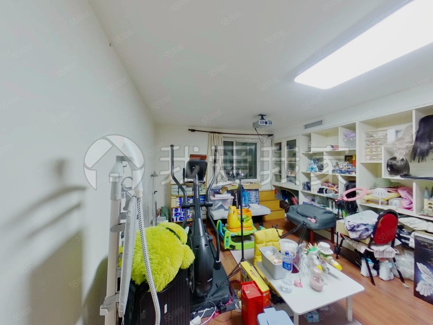 太陽國際公館4室2廳2衛(wèi)226.23㎡南北1299萬