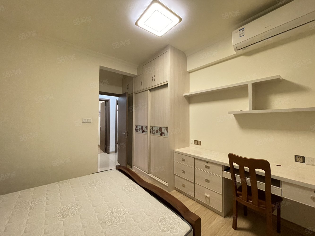 碧桂园翠山蓝天3室2厅2卫115㎡南北69.8万