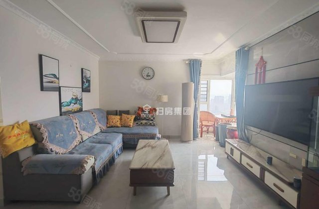 火车站！西湖馨苑，电梯三室精装修，全明户型，单价六千多，急售