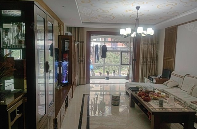 天阔假日风景3室2厅123.58㎡96万二手房图片
