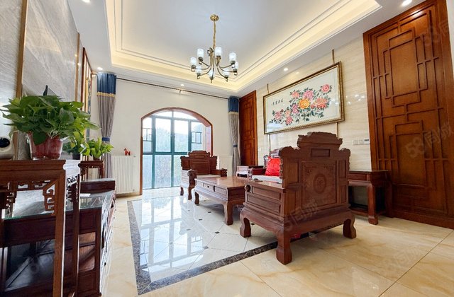 御邦4室2厅174.29㎡188万二手房图片