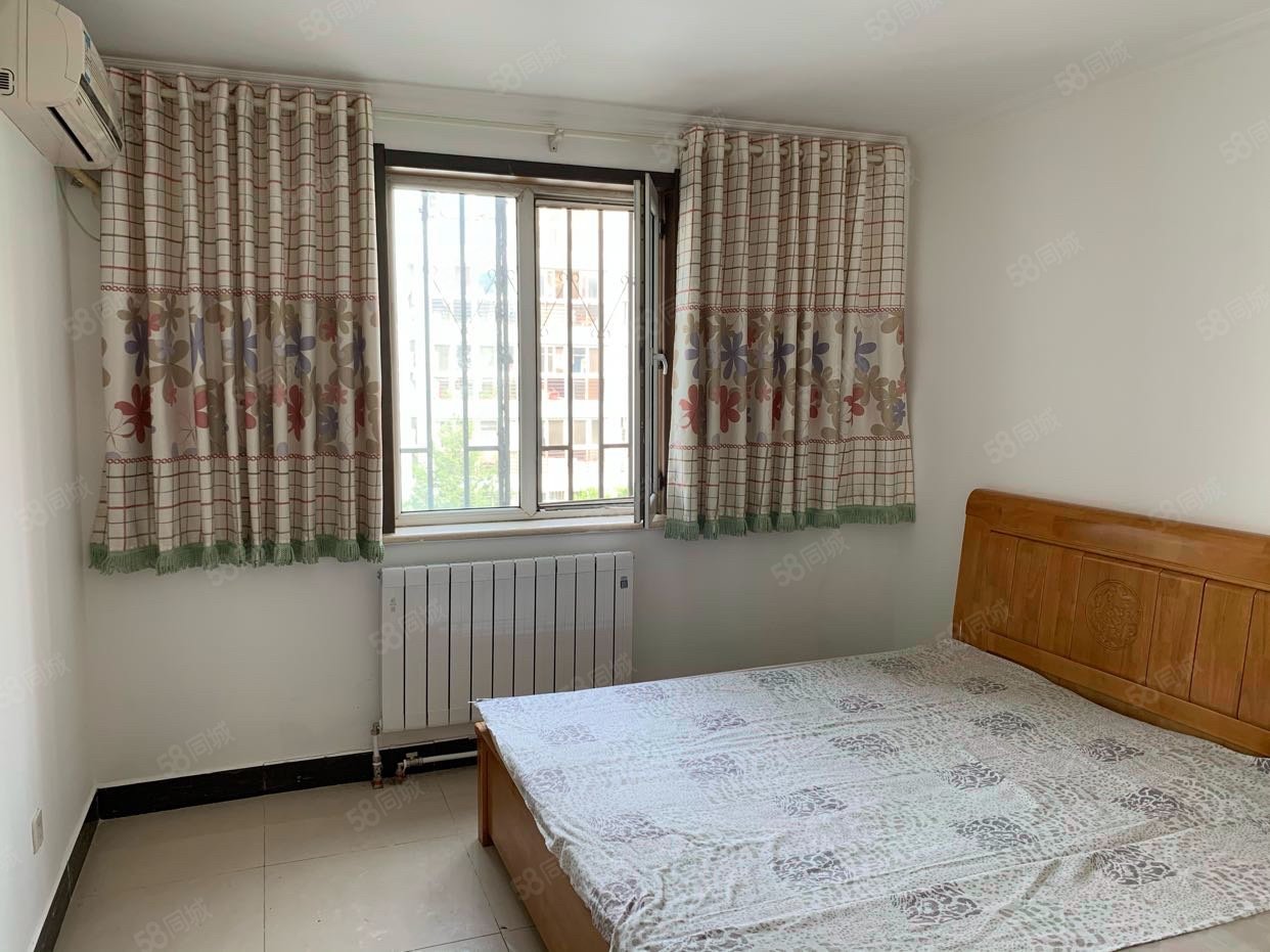 龍錦苑二區(qū)2室1廳1衛(wèi)88.8㎡南390萬