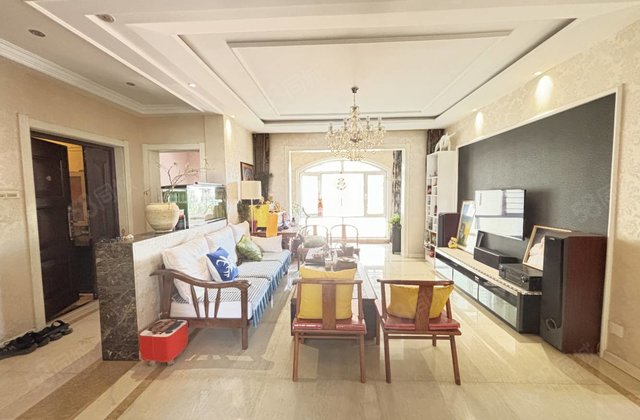 凡尔赛颐阁(凡尔赛观邸)3室2厅120.03㎡85万二手房图片