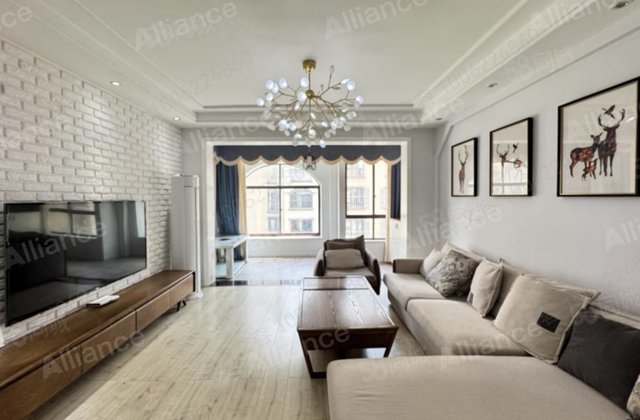 隆鑫橄榄郡3室2厅126㎡68万二手房图片