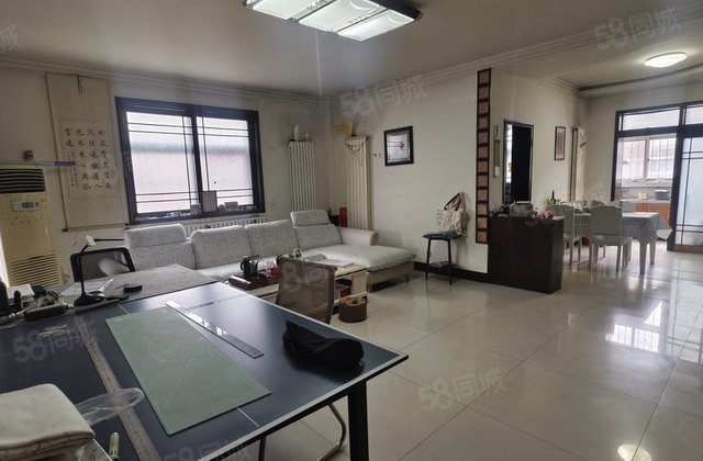 金源公寓4室2厅147㎡43万二手房图片