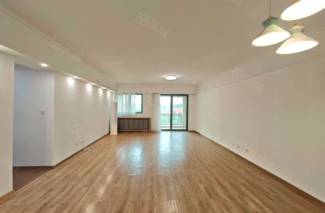 丽高王府3室2厅208㎡739万二手房图片