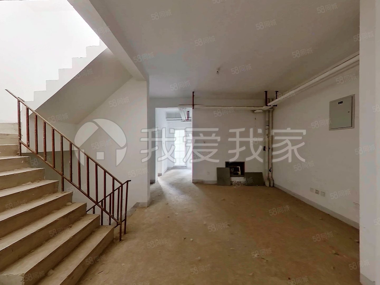 金科帕提歐(別墅)8室3廳5衛(wèi)339.65㎡南北690萬