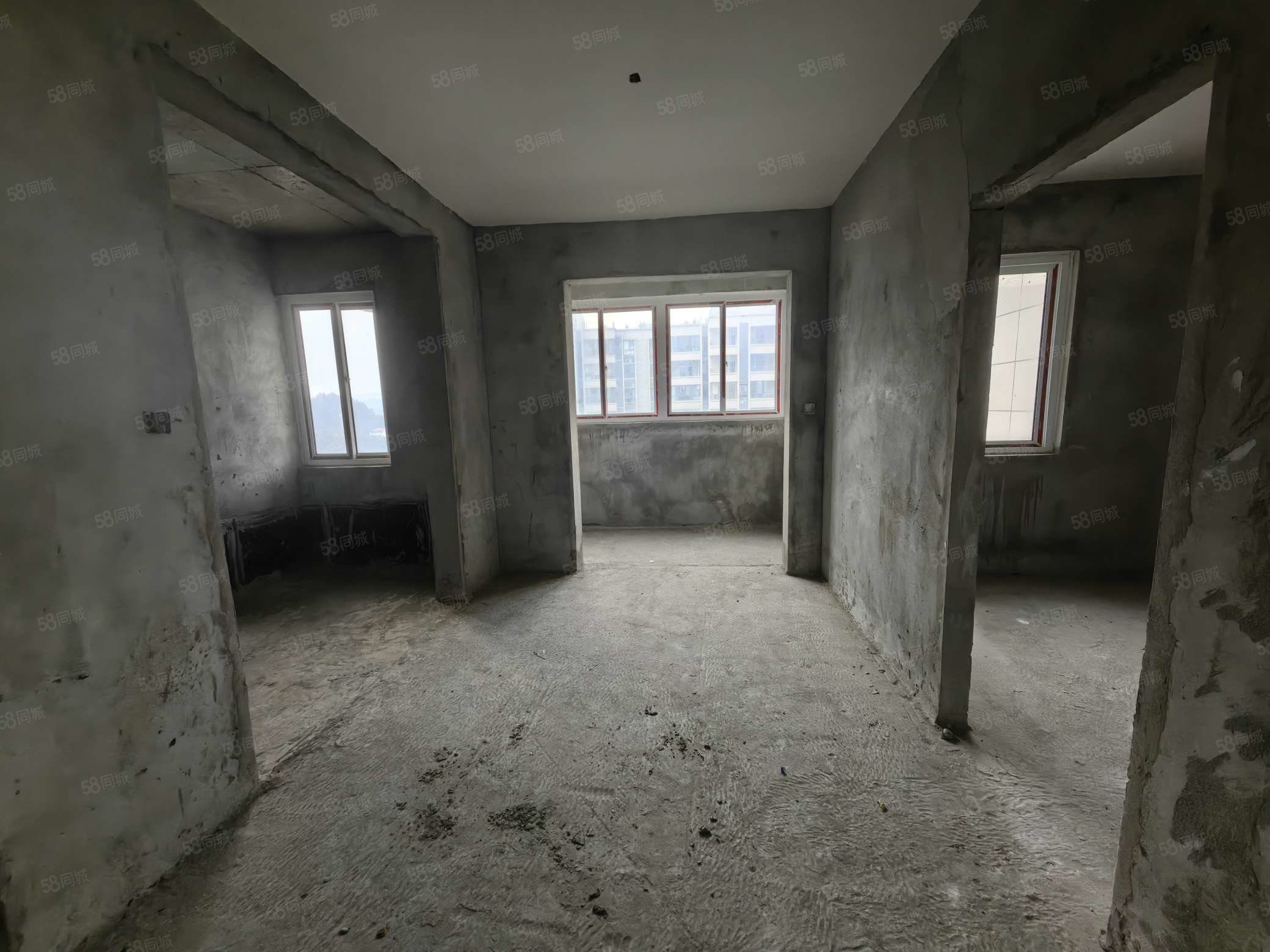 常隆花园3室2厅2卫122㎡南北56.8万