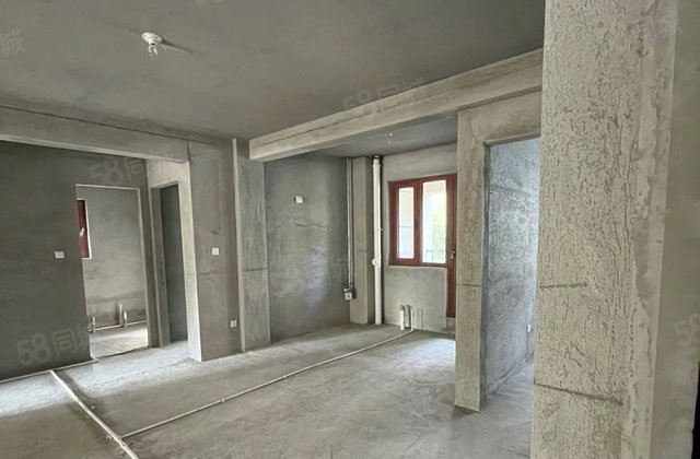 林岙小区3室2厅157.95㎡40万二手房图片