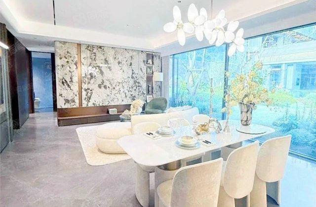 长虹天樾4室2厅146.68㎡230万二手房图片