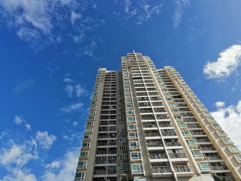 丰湖花园 厅出阳台 方正两房 满五 诚心卖 随时看房