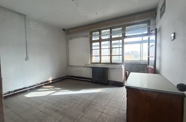 东昌中学！一品家苑旁，三室边户55万，中间楼层，急售