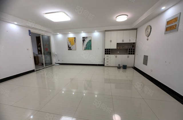 孟达B2，带车储免大税，好楼层，一实验区政府