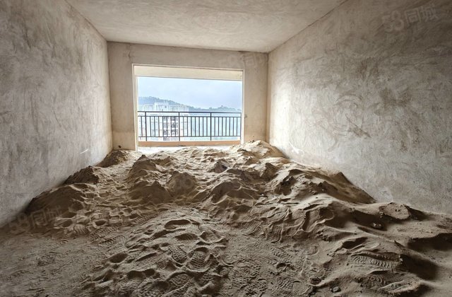 莉莱江城3室2厅124.19㎡36.3万二手房图片