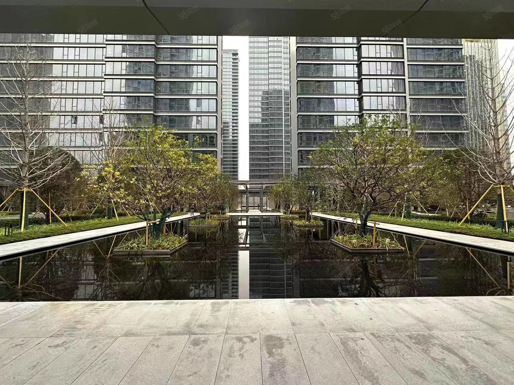 国鸿温州一号6室2厅5卫313.73㎡南北980万