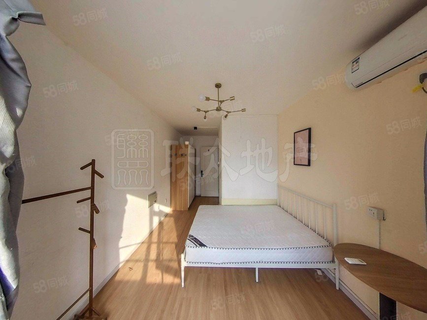 合順家園(西區(qū))1室1廳1衛(wèi)69.83㎡南295萬