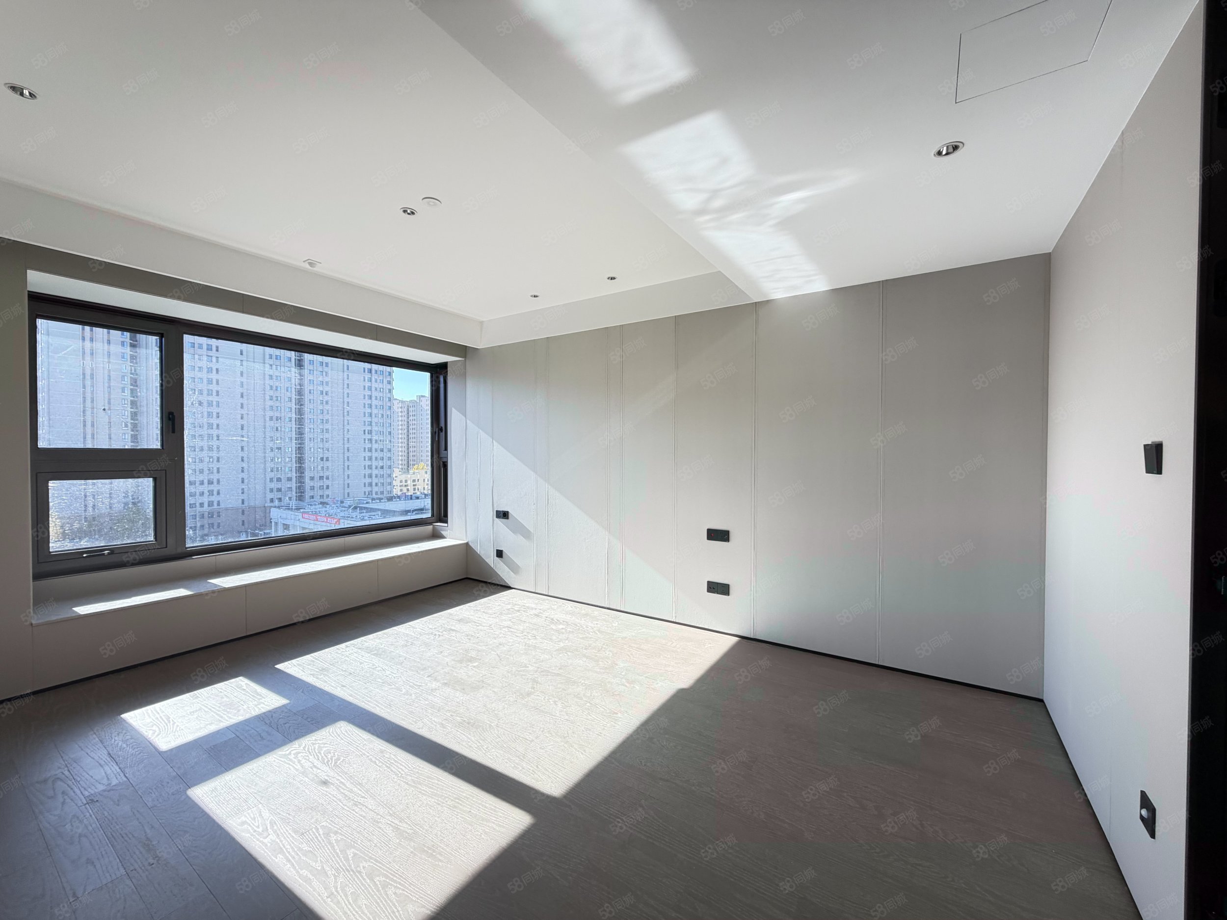 中建宸園4室2廳3衛(wèi)170㎡南北1520萬