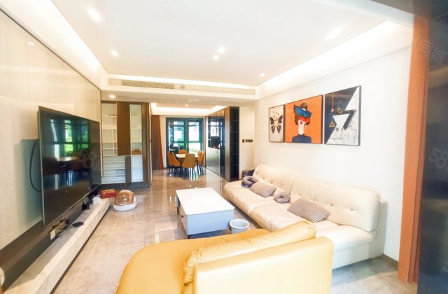 卓越云际名邸4室2厅140.79㎡316.8万二手房图片