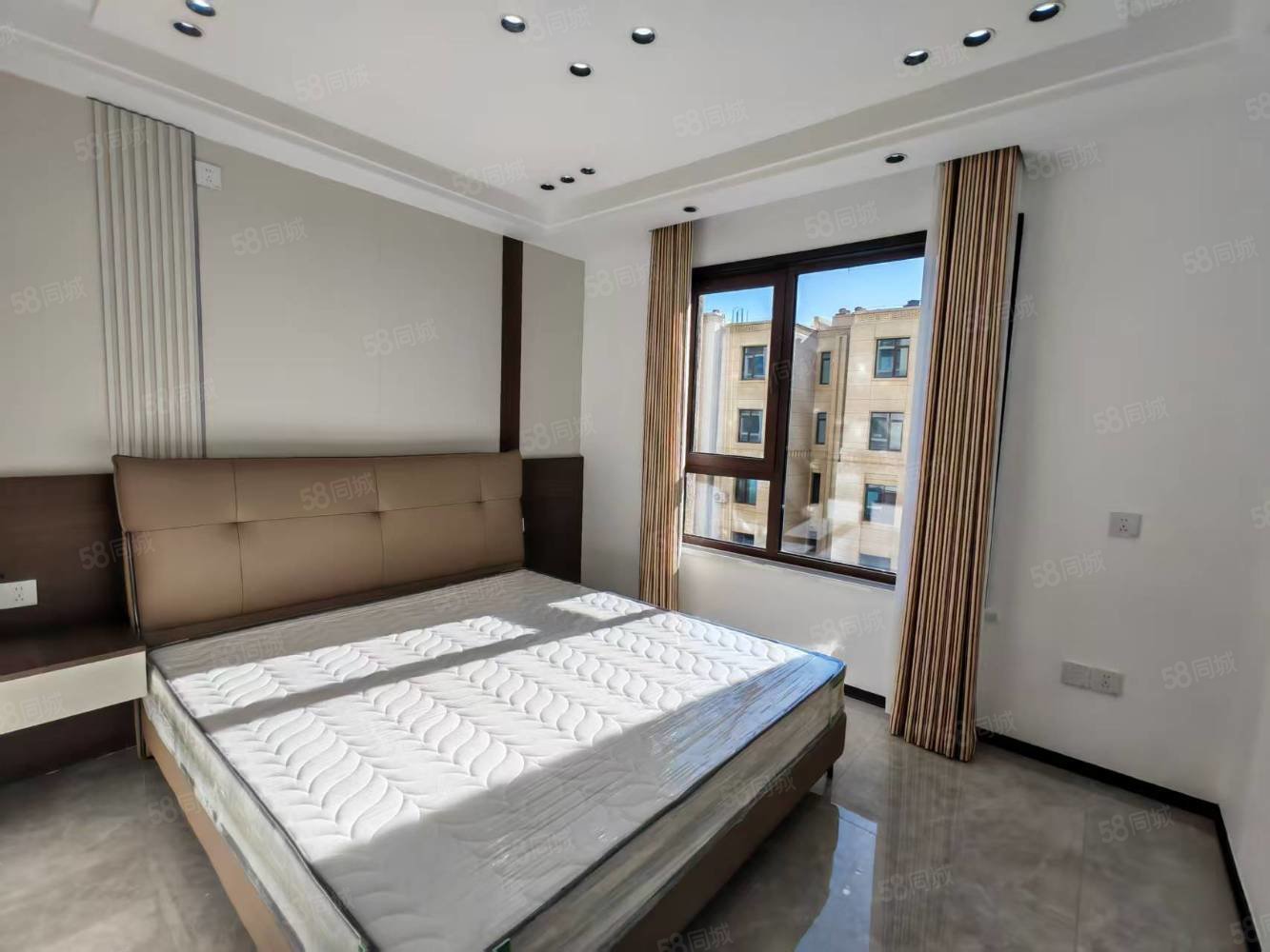 绿地斐勒公馆2室2厅2卫120㎡南北79万