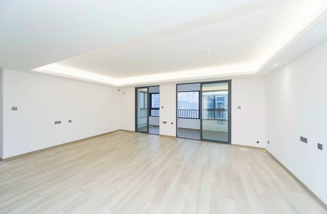 兴港和昌云庭3室2厅124㎡200万二手房图片