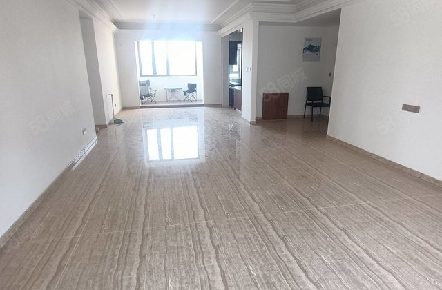 实验旁碧桂园国岳府电梯入户，双车位三卫 南北通透 精装未住