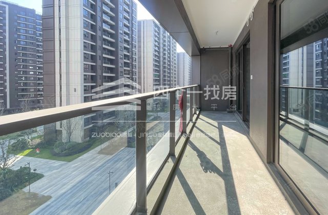 胜利华府4室2厅136㎡340万二手房图片