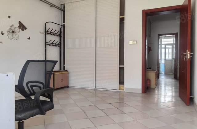 文轩本部电业局四院中层三室两厅停车方便可按揭