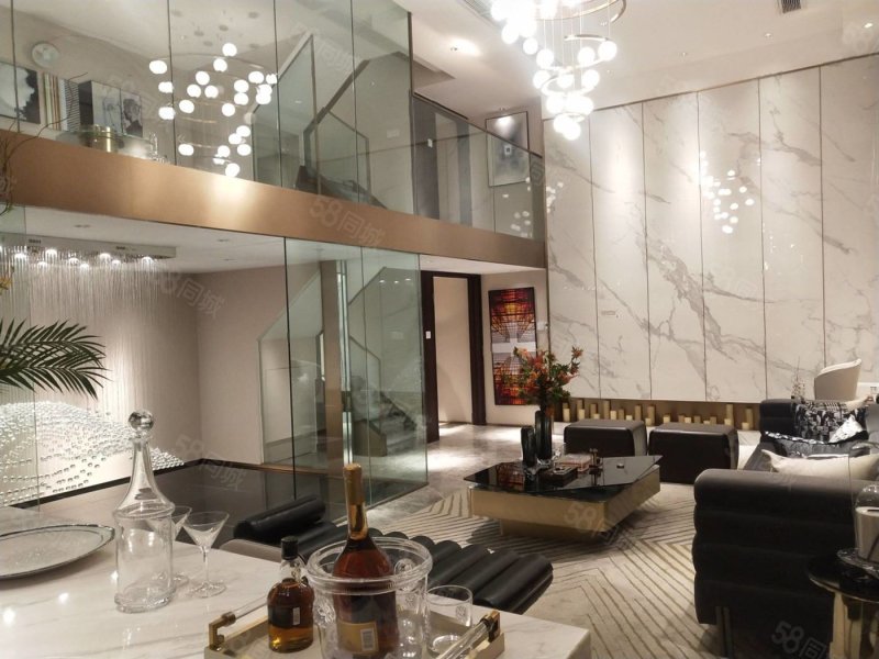 卧龙谷壹号4室3厅4卫195.89㎡南北425万