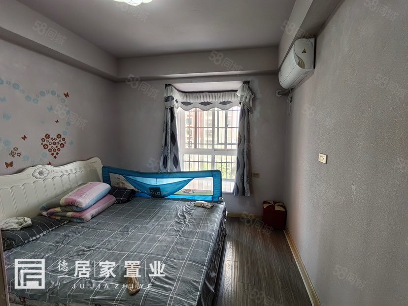 盛世东城4室2厅2卫140.2㎡南北59.8万