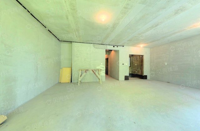 保利云上悠境花园4室2厅274.74㎡375万二手房图片