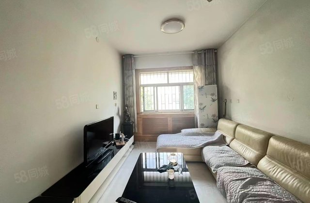 温泉小区3室2厅123.4㎡35万二手房图片