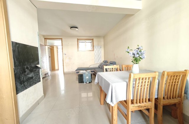 古楼 湖边 青年林镜明花园 65万中间楼层 三室两厅停车方便