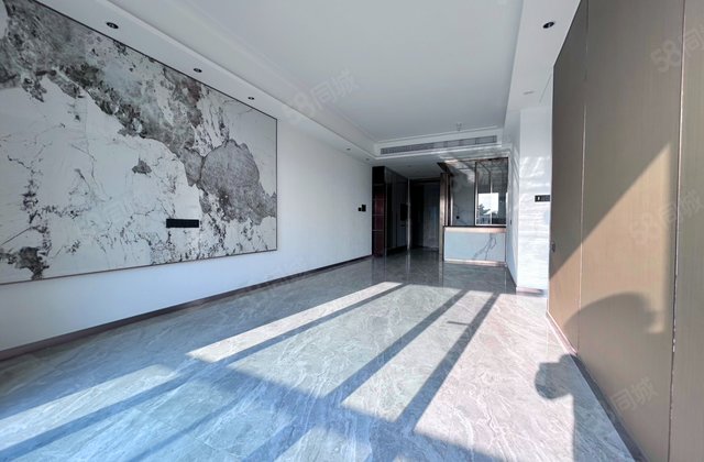 中海保利朗阅3室2厅99㎡348万二手房图片