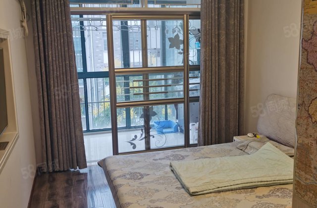 八公山三室二手房网