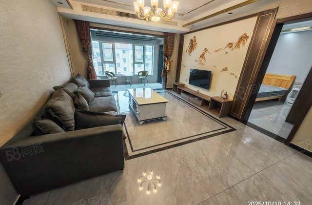 龙城水景苑(泗水)3室1厅106㎡78万二手房图片