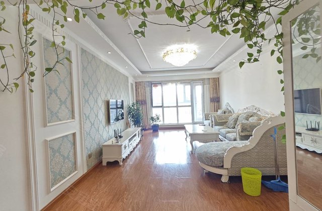 神宝小区3室2厅133.3㎡68万二手房图片