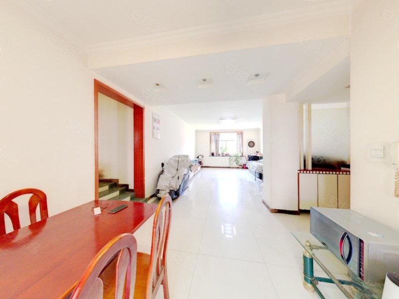 嘉汇城 近医院 精装修 出行方便 带电梯 正规商品房 板楼