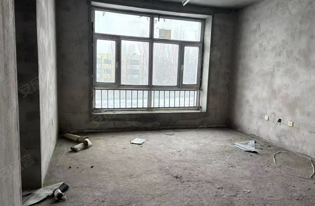 安邦现代城3室1厅111㎡18.5万二手房图片