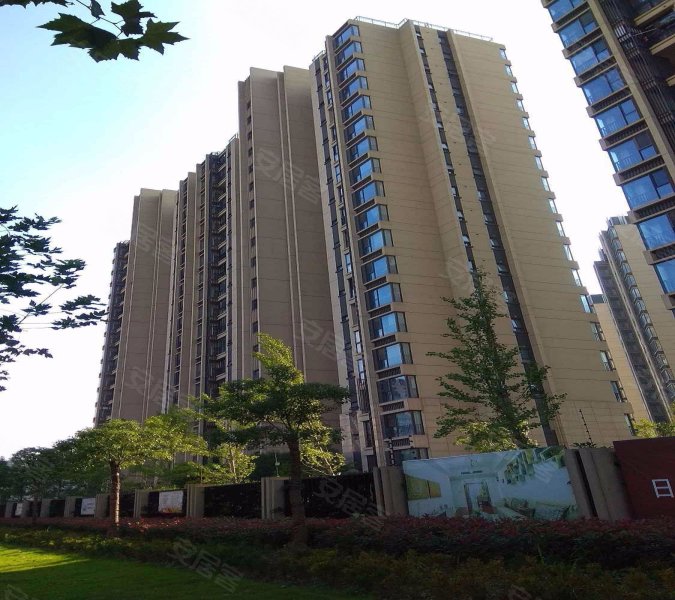 湖畔天下(公寓住宅)